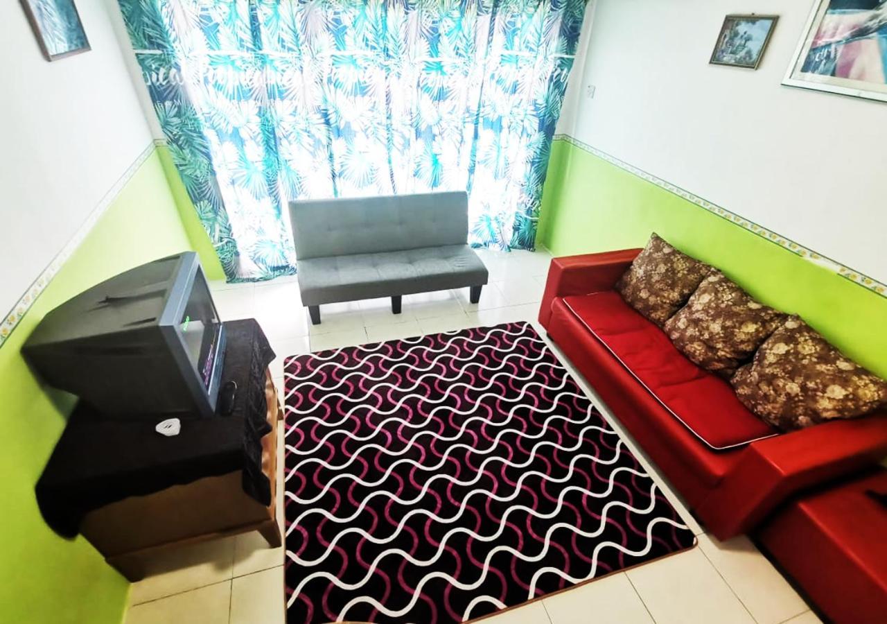 Homestay Cameron Highlands Mikayla Exterior photo